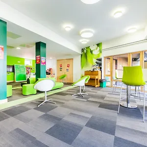 Euro Halls Apartment